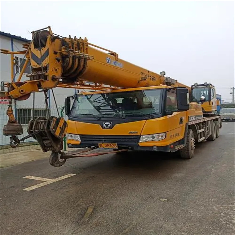 襄阳吊车出租保险：全面覆盖，安全无忧