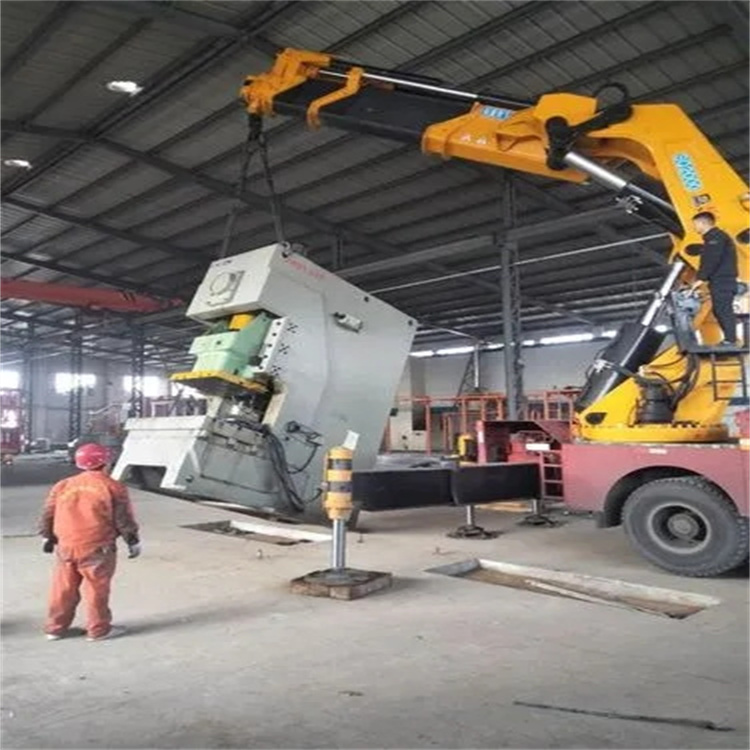 襄阳80吨折臂吊车出租附近电话